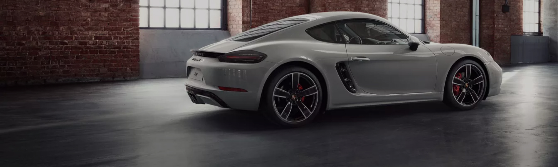 718 Cayman